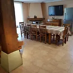 Eguzkilore Country house *